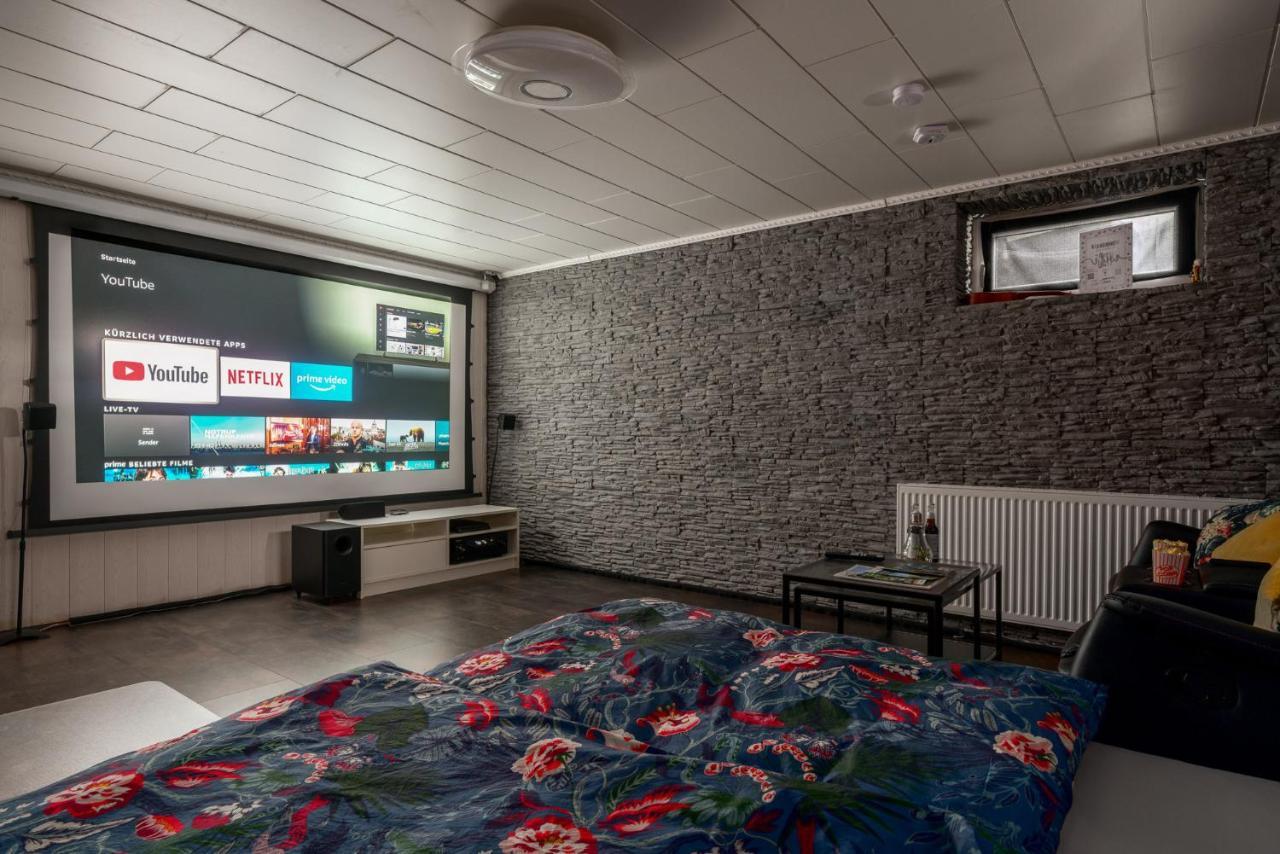 Home Cinema Kassel Exterior photo